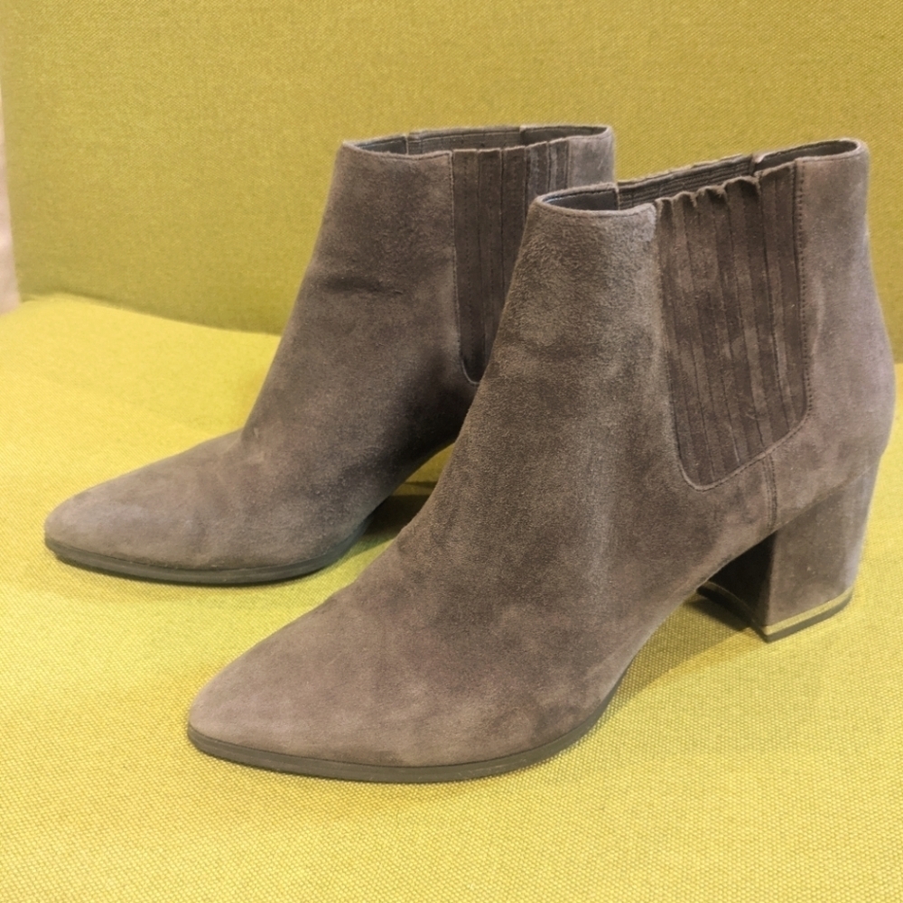 Michael Kors Taupe Nubuck Chelsea Ankle Boots Block Heel Size 8.5
